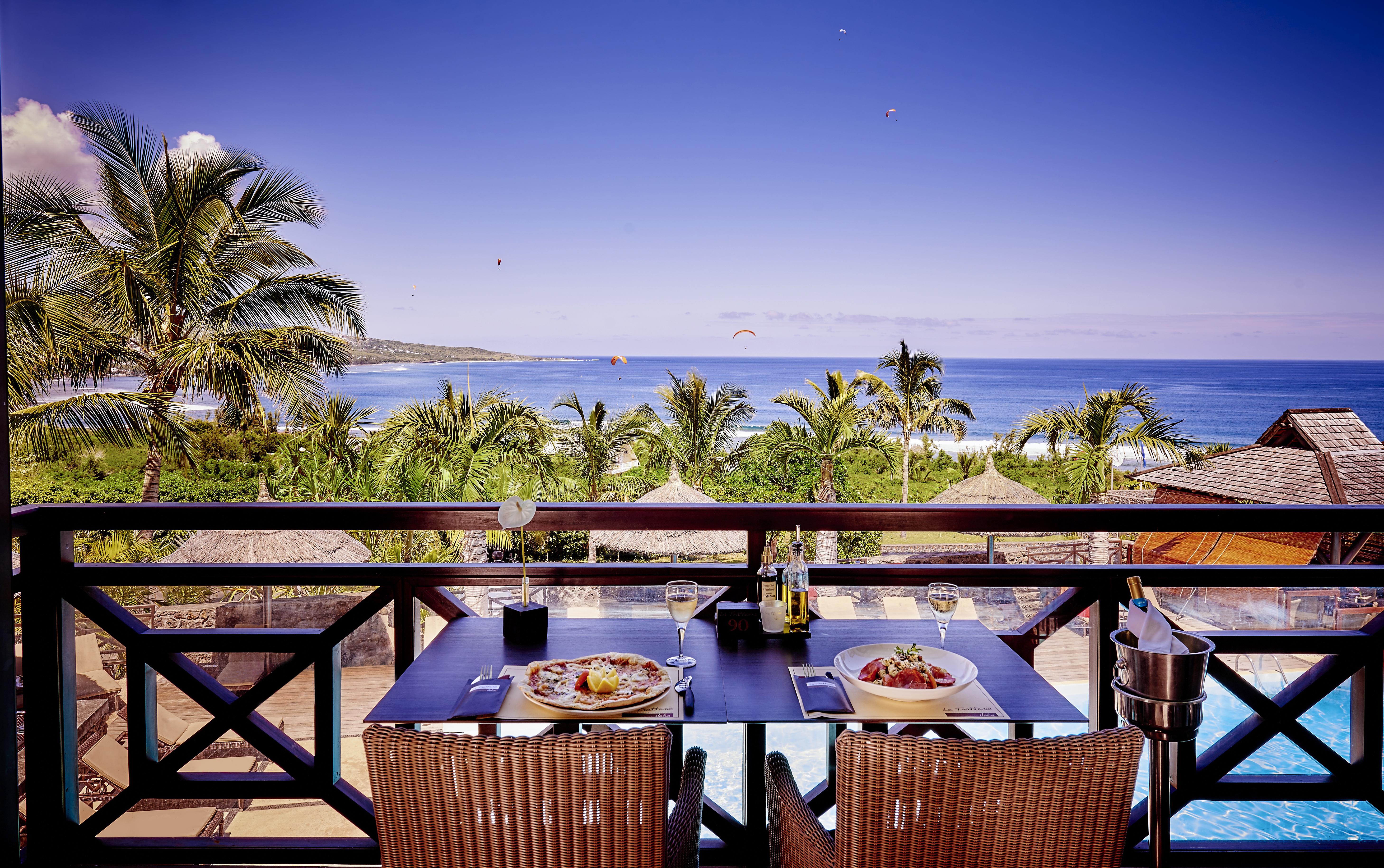 Iloha Seaview Hotel Сен-Ле Екстер'єр фото